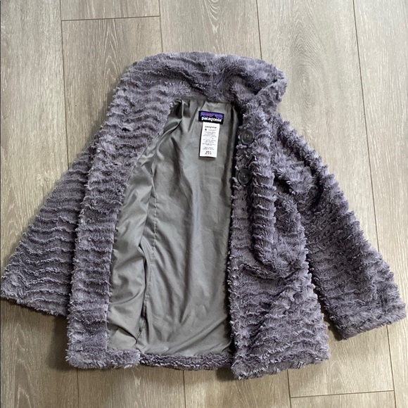 Patagonia Girls Sz XS 5 6 Kids Gray Fuzzy Jacket Peacoat Winter Soft Button Long - Picture 4 of 5